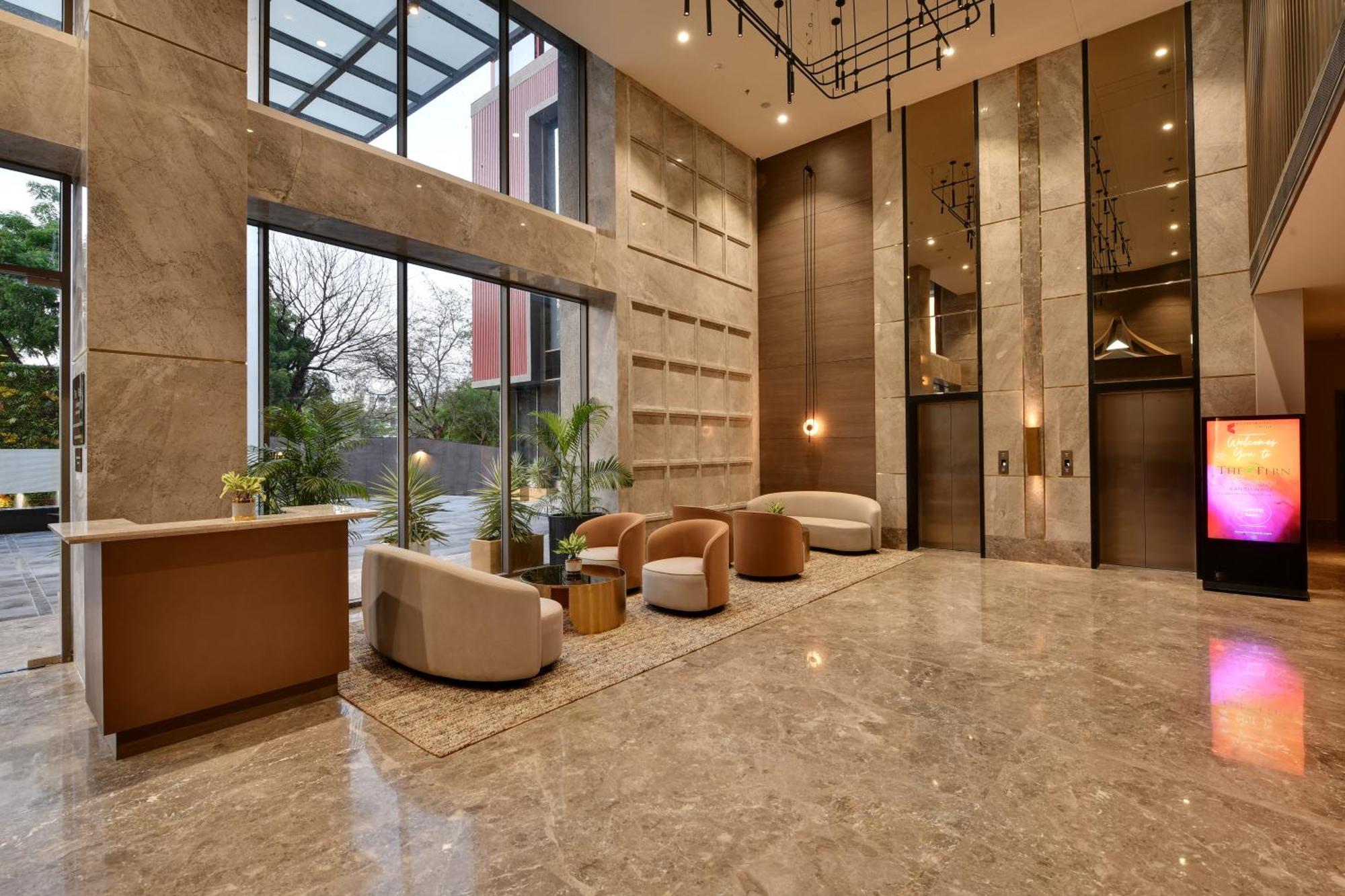 Hotel The Fern Residency, Gandhinagar Esterno foto